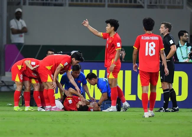Hình ảnh đội ngũ hỗ trợ khách hàng HY88 sẵn sàng giải đáp thắc mắc